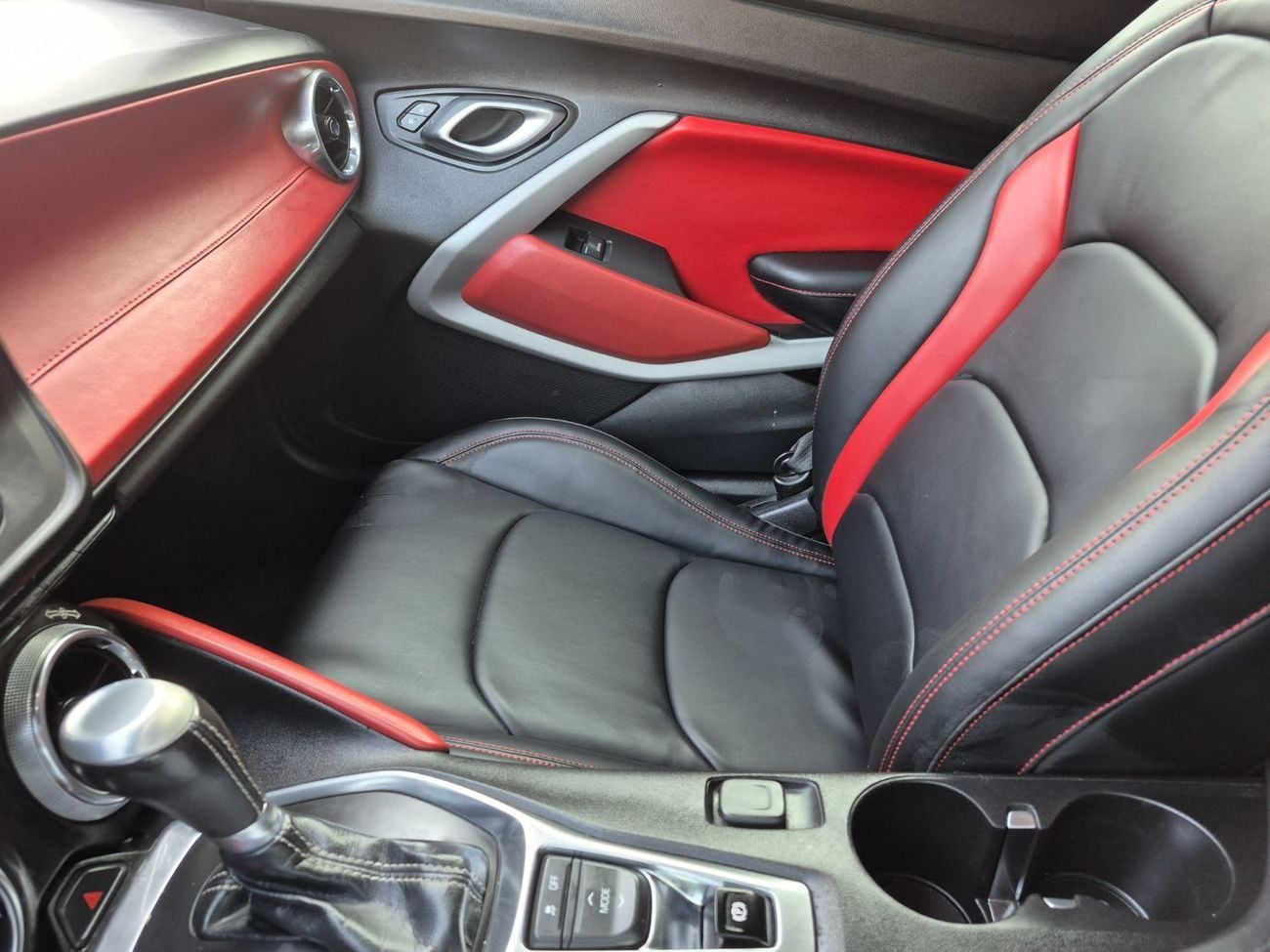 شيفروليه كامارو 1LT 3.6L (355 HP)