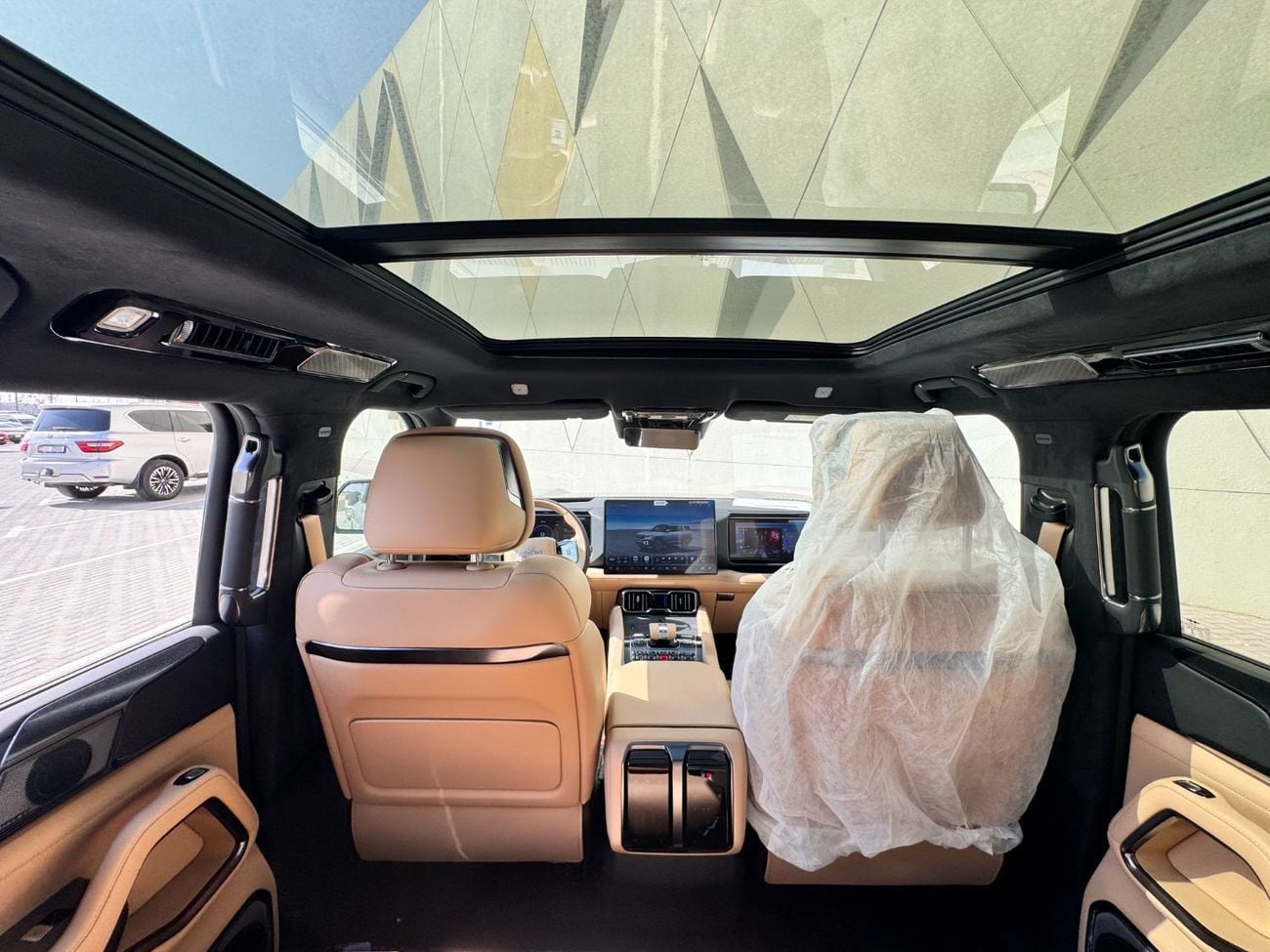 بي واي دي ليوبارد 8 Smart and Brave Flagship Edition (7 Seats) - Electric Side Step -  2025 Brand New (Export)