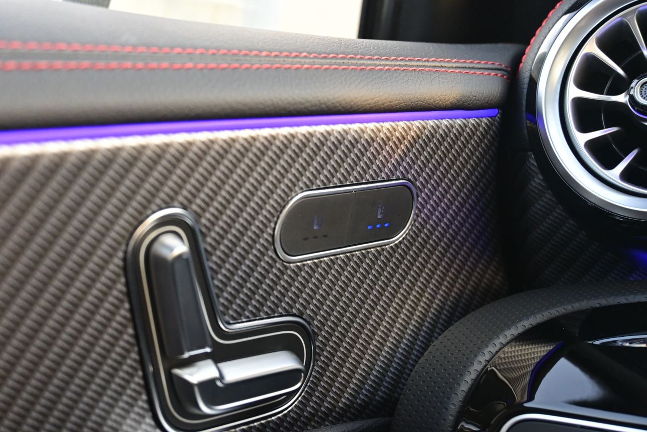 مرسيدس بنز A 200 Mercedes-Benz A200L 1.3L Turbo Petrol, Model 2025 Color White