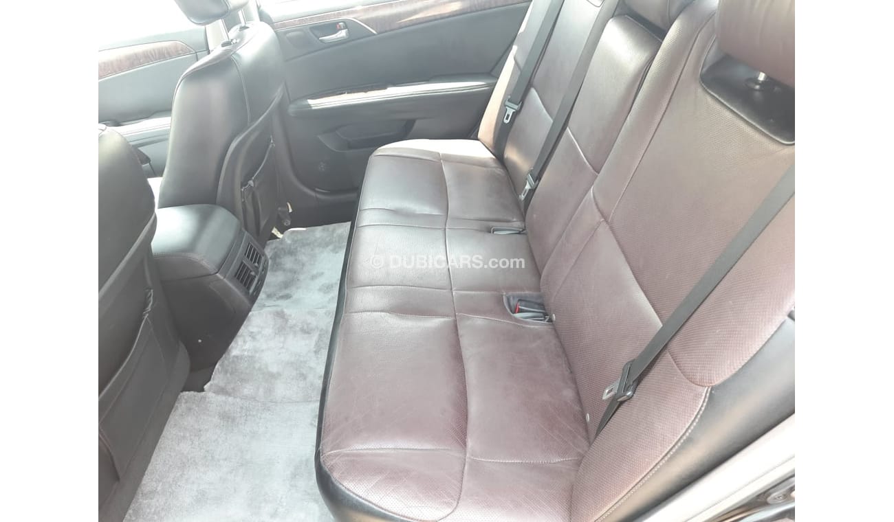 Toyota Avalon Toyota avalon 2011 limetd full options