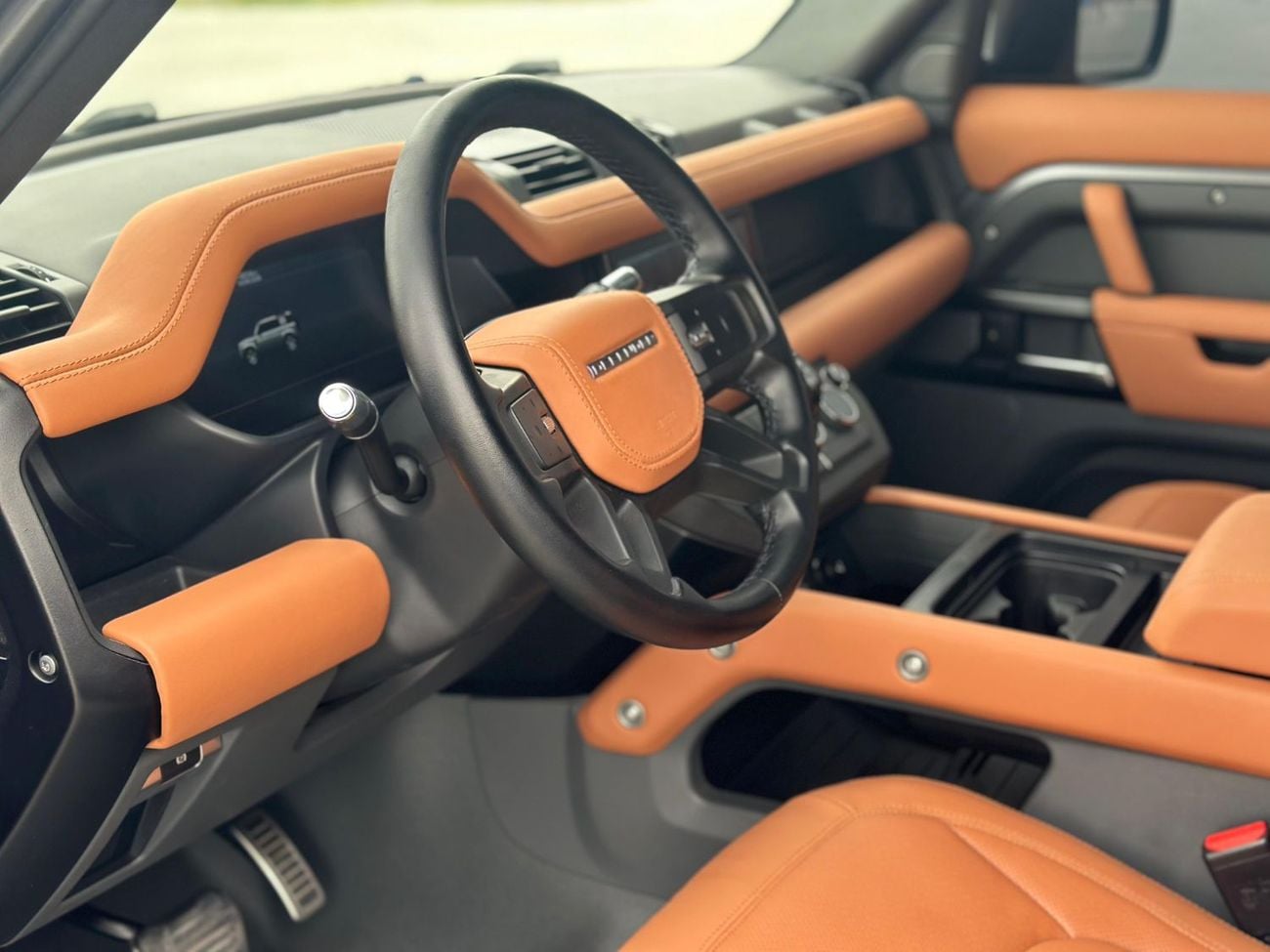 Land Rover Defender P400 110 HSE 3.0L (5 Seater)