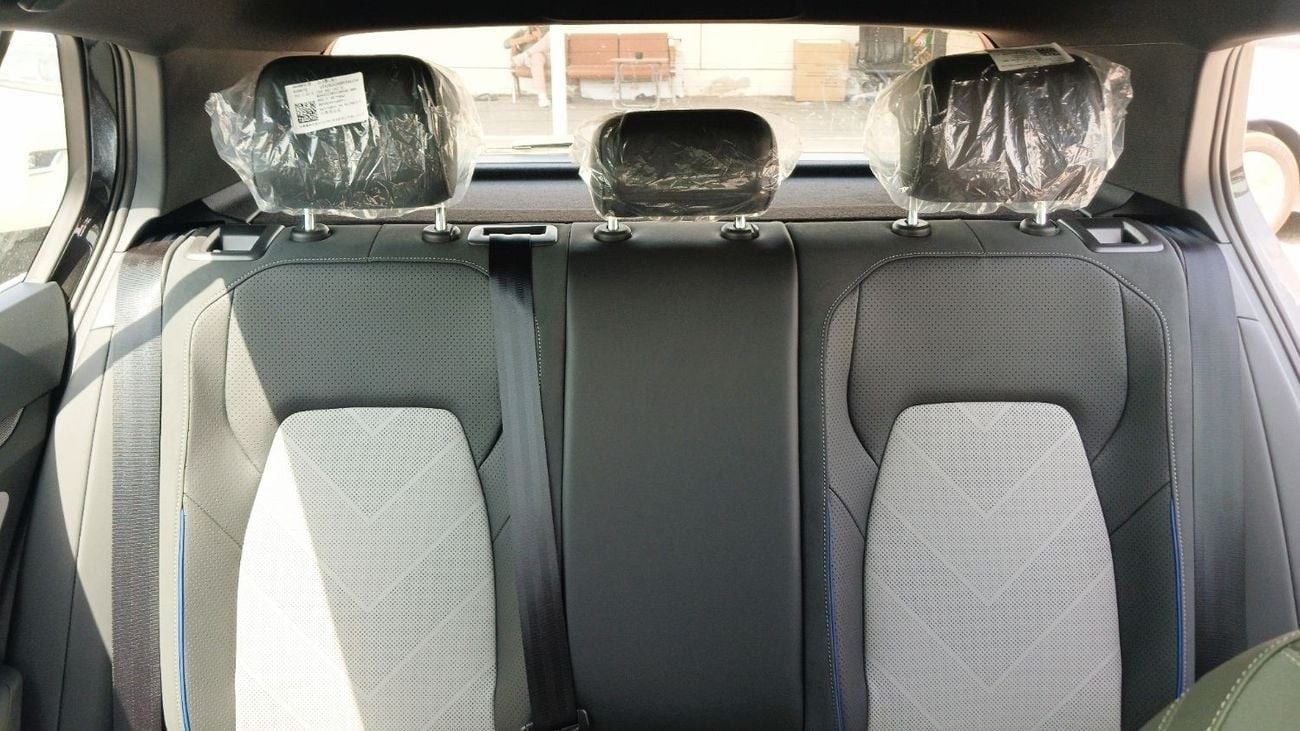 فولكس واجن جولف Volkswagen Golf R-line1.5L Petrol Turbo 2024YM