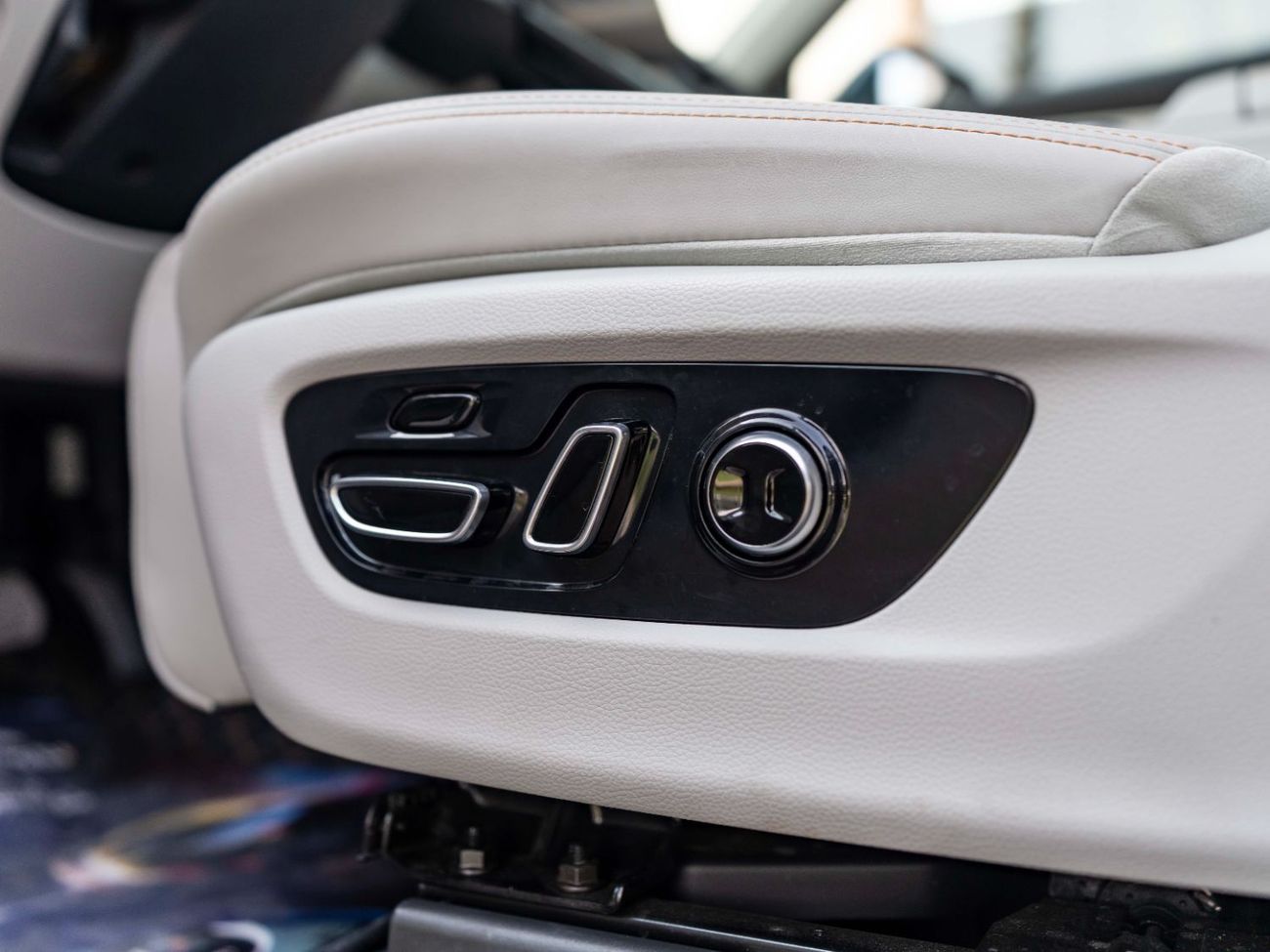 GAC GS8 2.0T GL (4WD)