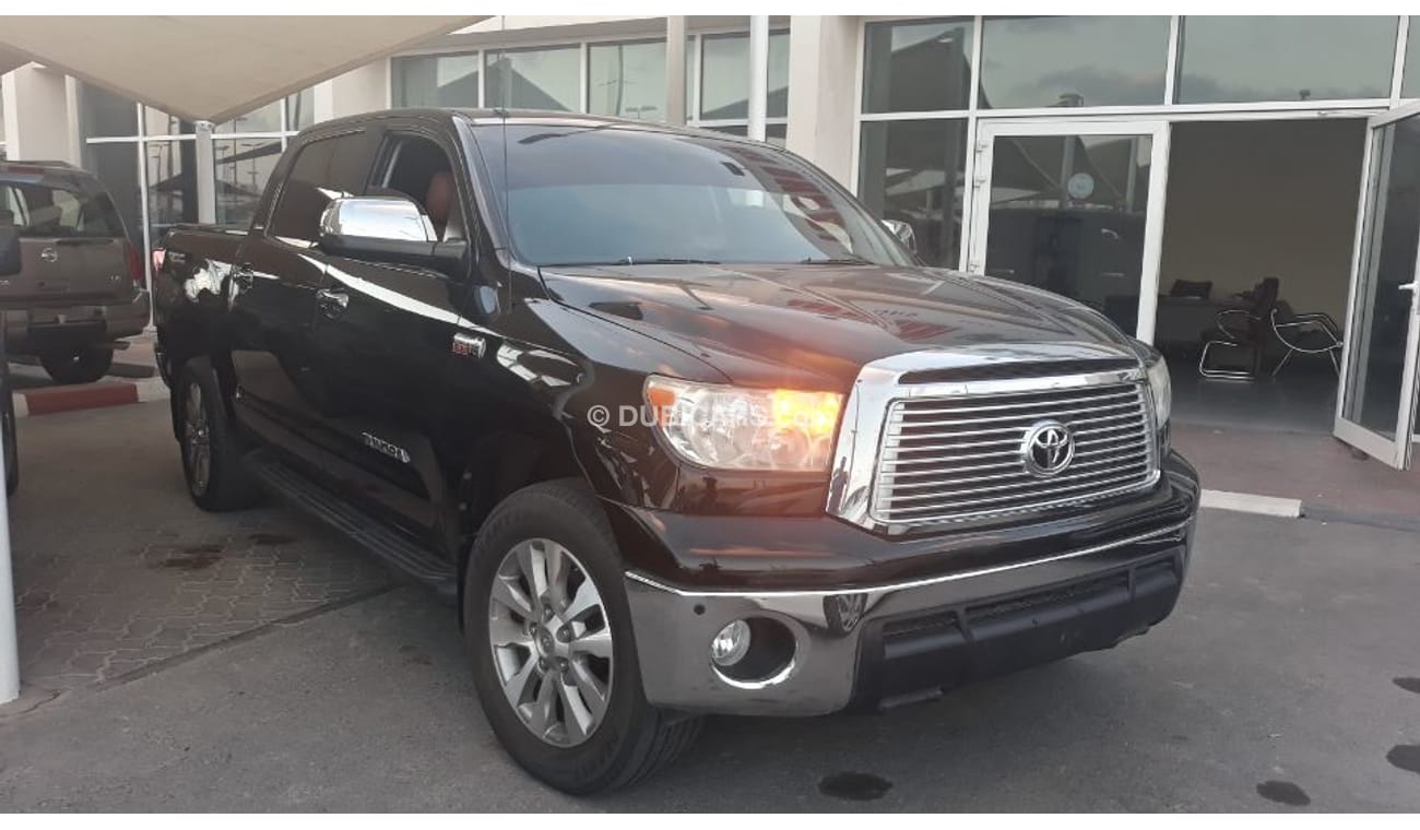 Toyota Tundra 2011 American specs Double 4x4 Full options Sunroof DVD camera Leather interiors