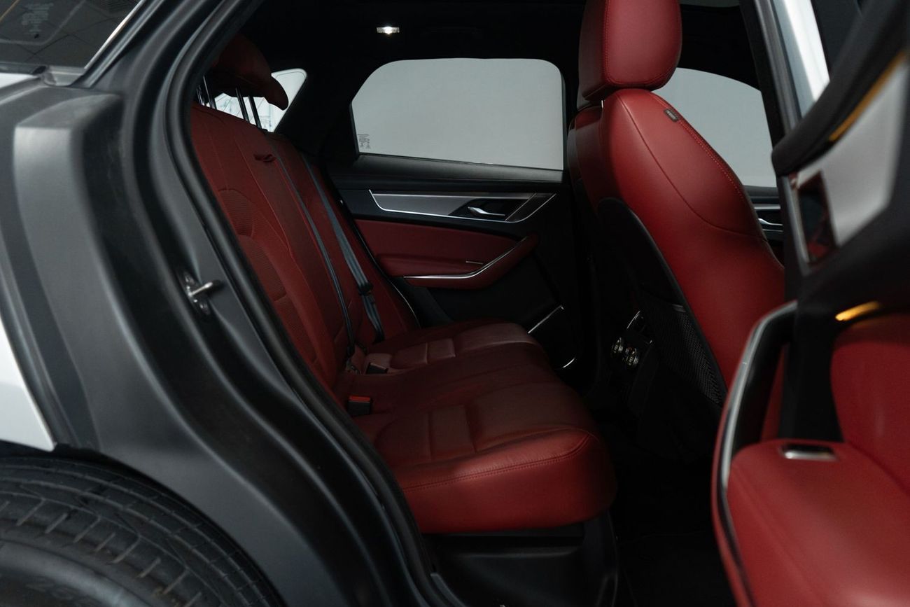 Jaguar F Pace R-Dynamic SE 2021 Jaguar F Pace R-Dynamic / Jaguar Warranty & Full Jaguar Service History