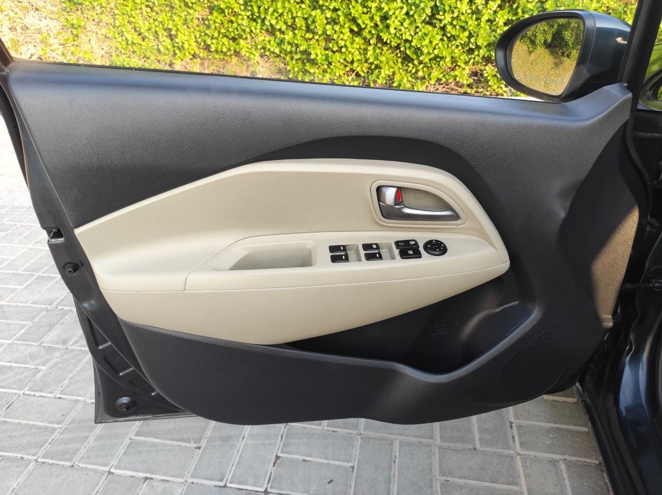 كيا ريو Kia Rio 2015 1.4 Gcc full automatic