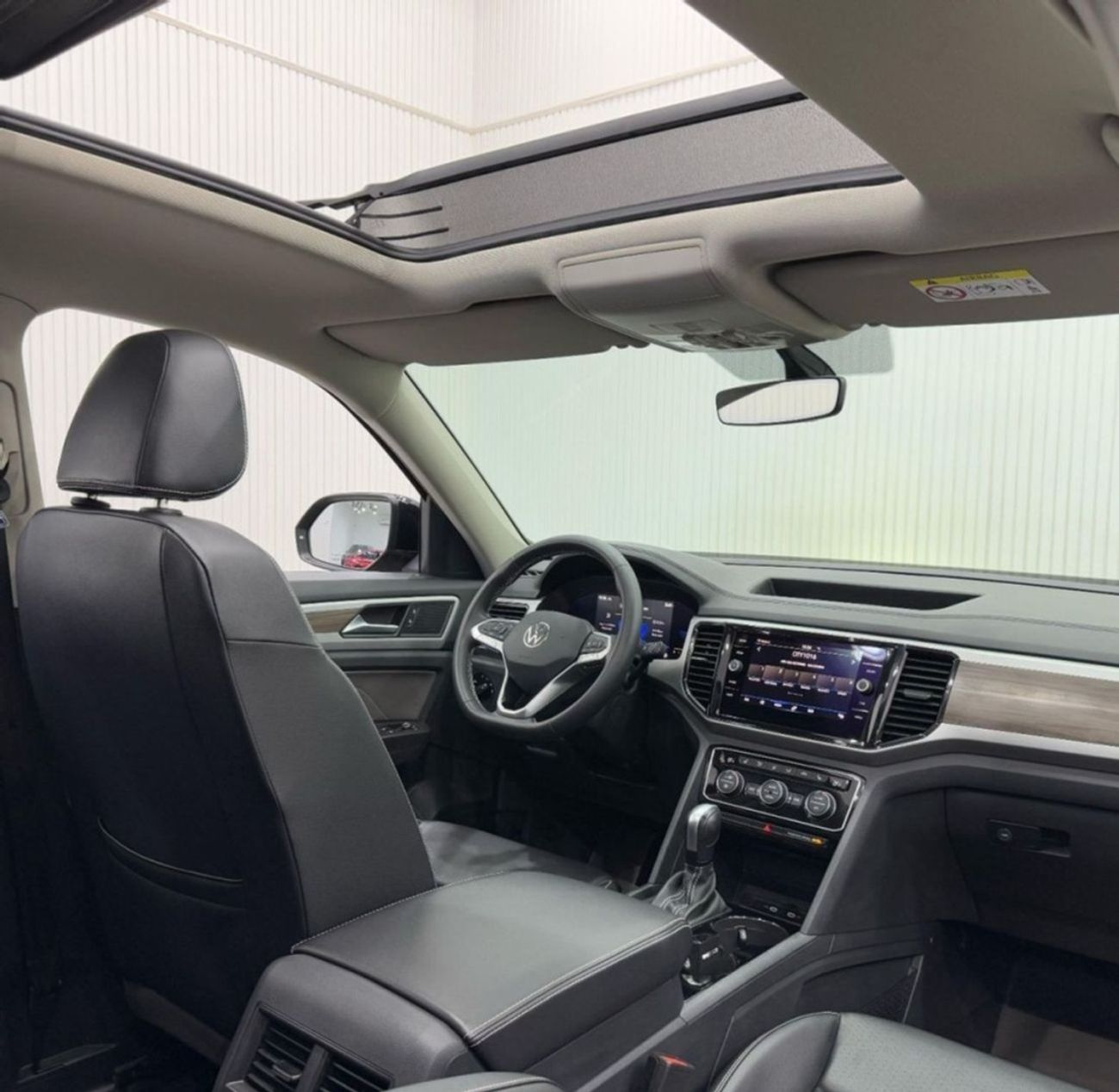 فولكس واجن تيرامونت Comfortline 3.6L 2023 Volkswagen Teramont Comfortline V6, 2025 Warranty + Service Pack, 7 Seater, GC