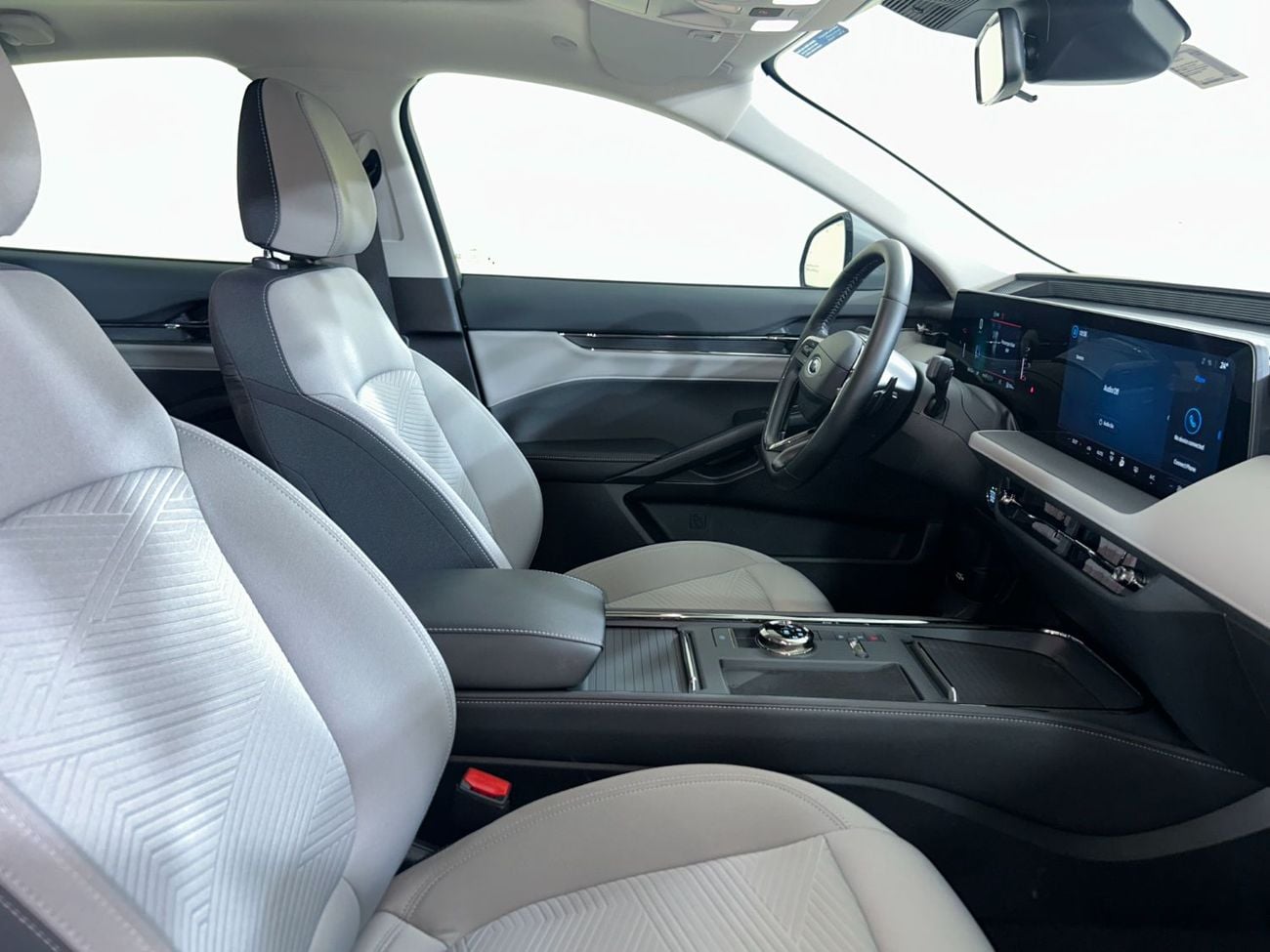 فورد توروس AMBIENTE TPC1225N/AL TAYER MOTORS / AL QOUZ SHOWROOM