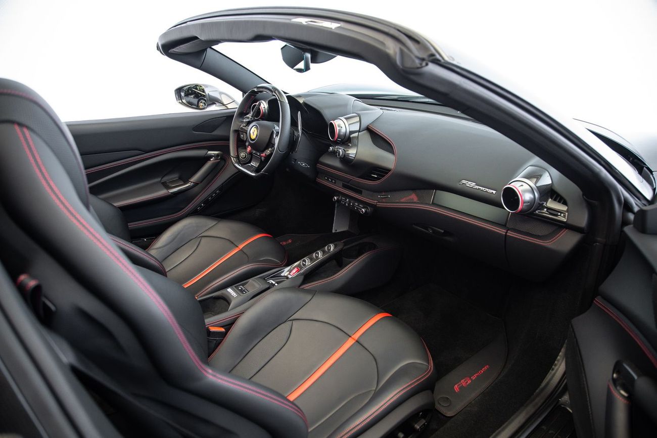 Ferrari F8 Spider 3.9T V8