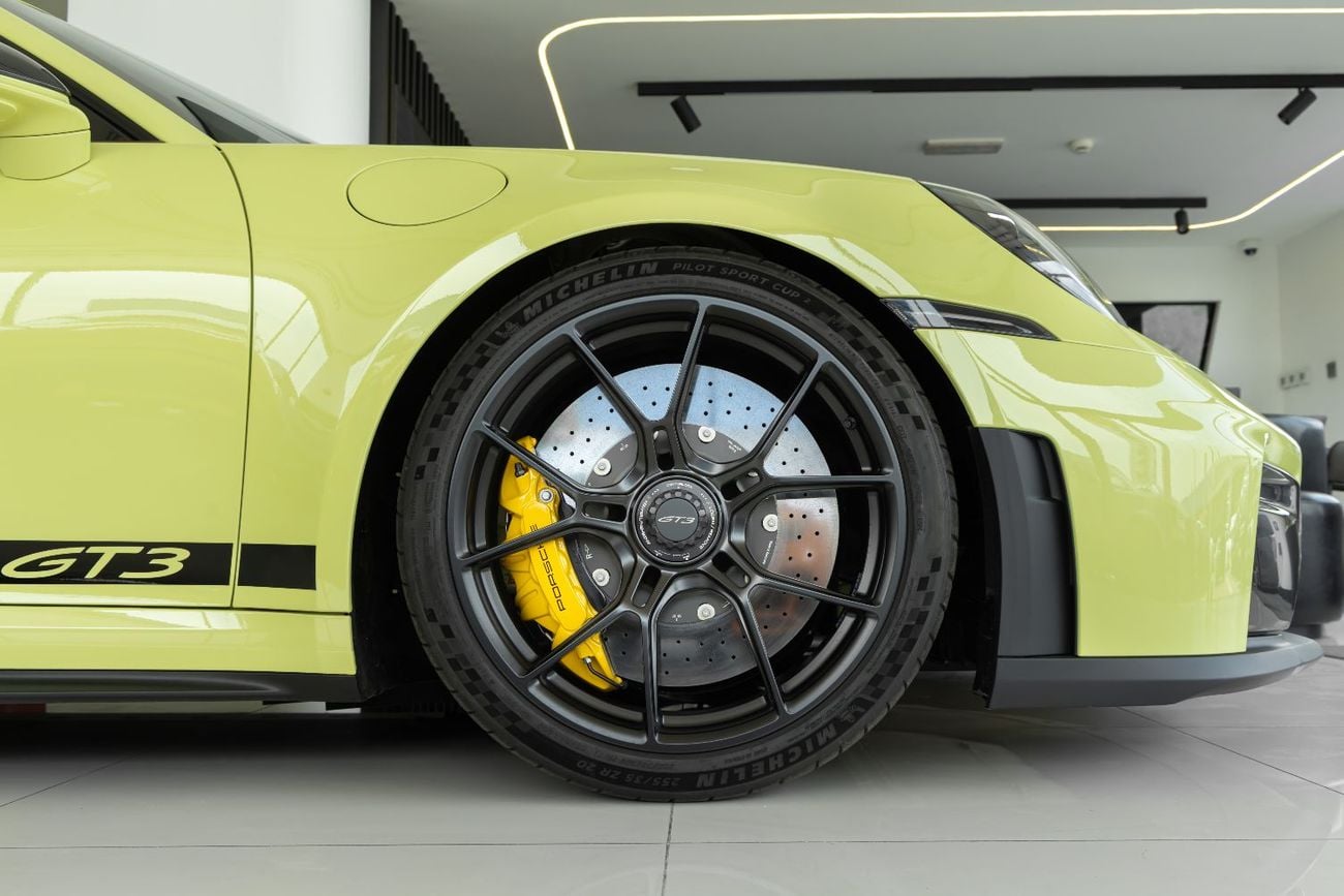 Porsche 911 GT3 4.0L Porsche 911 GT3 | Weissach package | Ceramic brakes | GCC | Dealer Warranty and Service Con