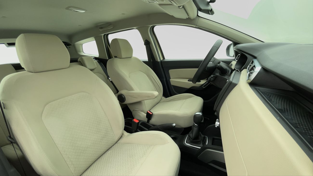 رينو داستر LE 1.6 | بدون دفعة مقدمة | اختبار قيادة مجاني للمنزل