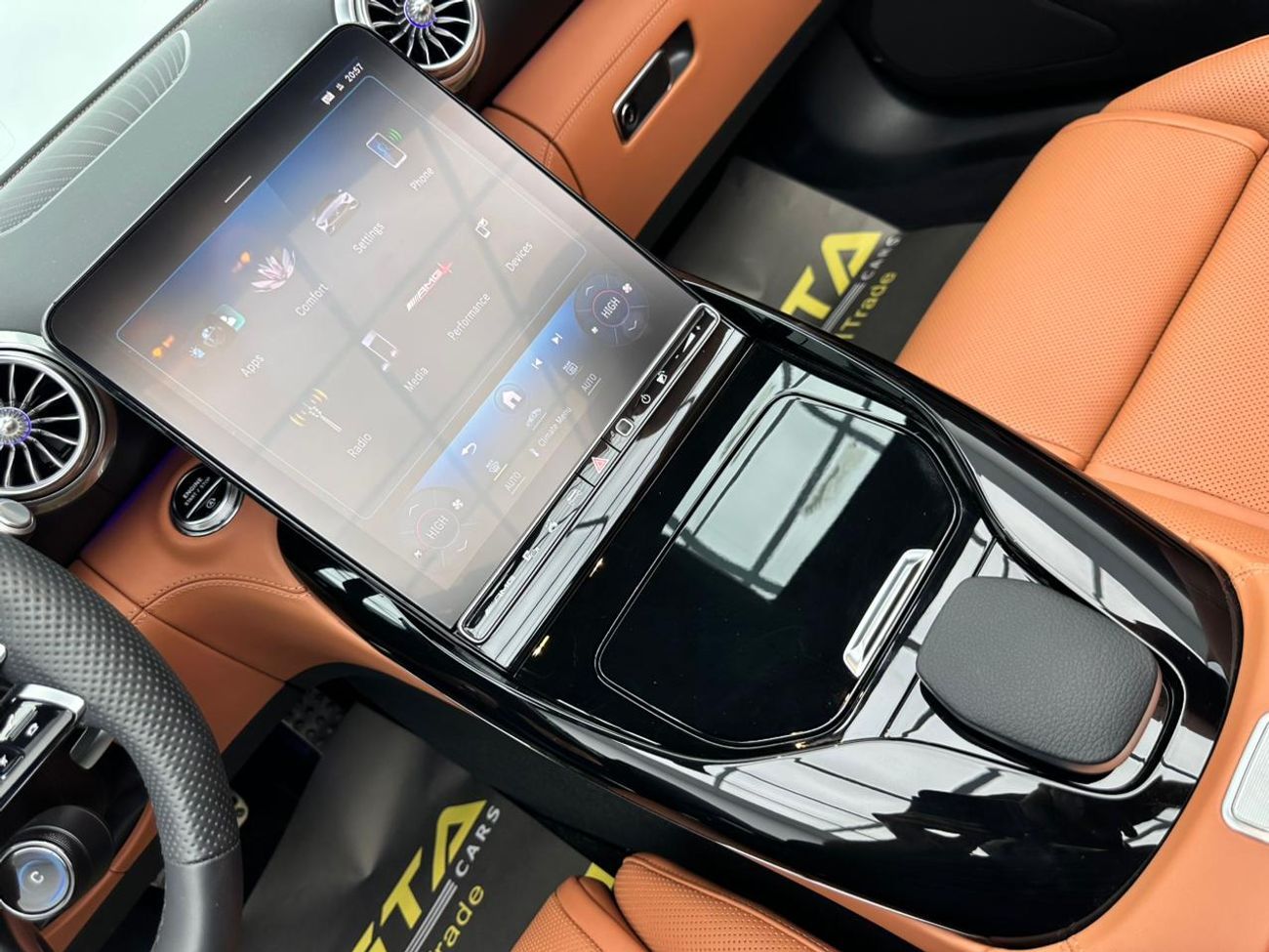 مرسيدس بنز SL 43 AMG 2023 Mercedes-Benz SL43 AMG Convertible, One Year Warranty, Excellent Condition