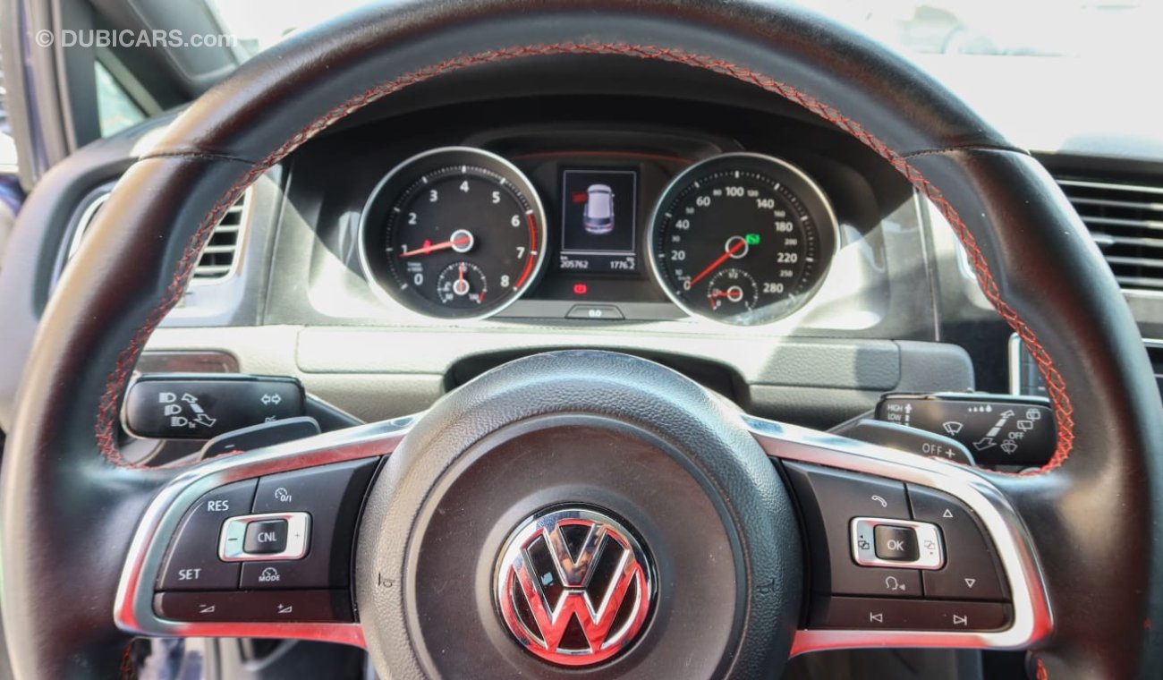 Volkswagen Golf Volkswagen GTI 2014 GCC V4 Good Condition - Full Option