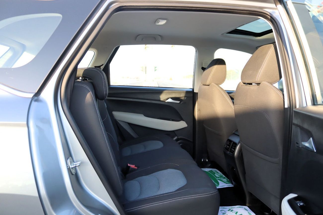 Chevrolet Captiva Premier 1.5L (149 HP) (7 Seater) CHEVROLET CAPTIVA PREMIER 2022 model, GCC, in excellent condition,