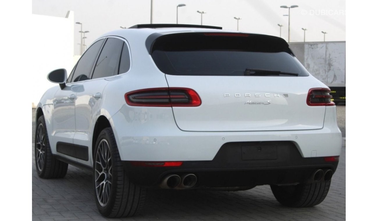 Porsche Macan Macan S Macan S ACCIDENTS FREE - GCC - FULL OPTION - ORIGINAL PAINT - CAR IS IN PERFECT CONDITION IN