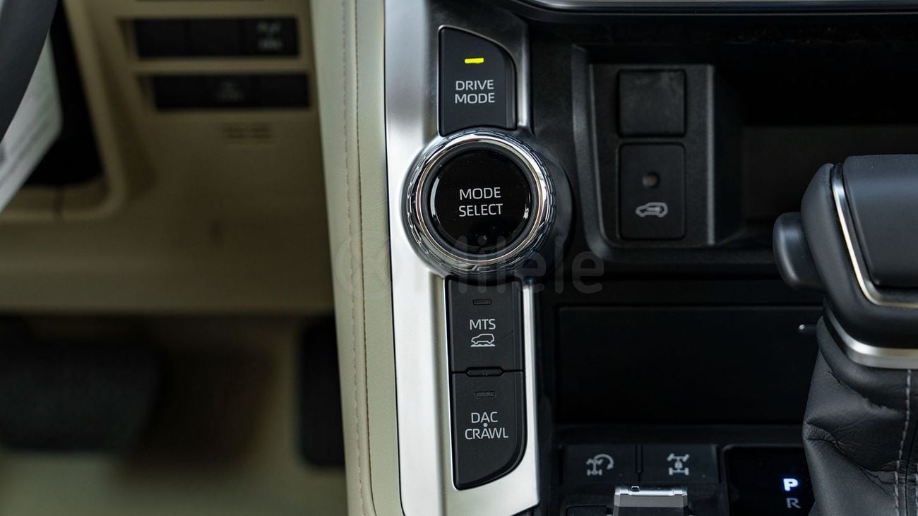 Toyota Land Cruiser GXR