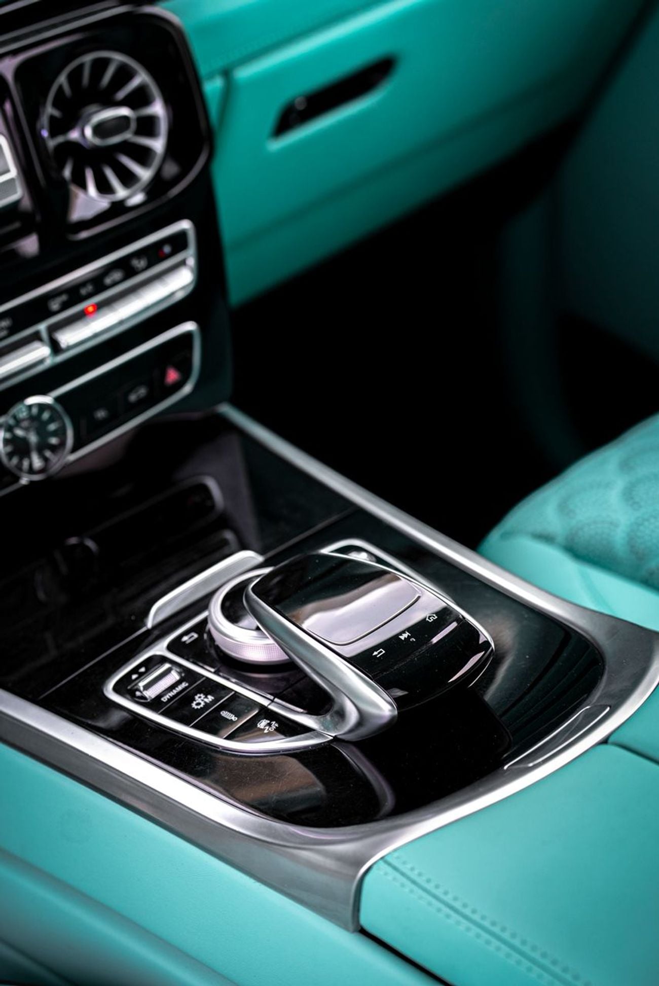 Mercedes-Benz G 63 AMG Std 4.0L Brabus Kit AMG