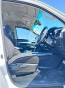 تويوتا هيلوكس diesel 2.8 liter automatic gear right hand with back camera push start