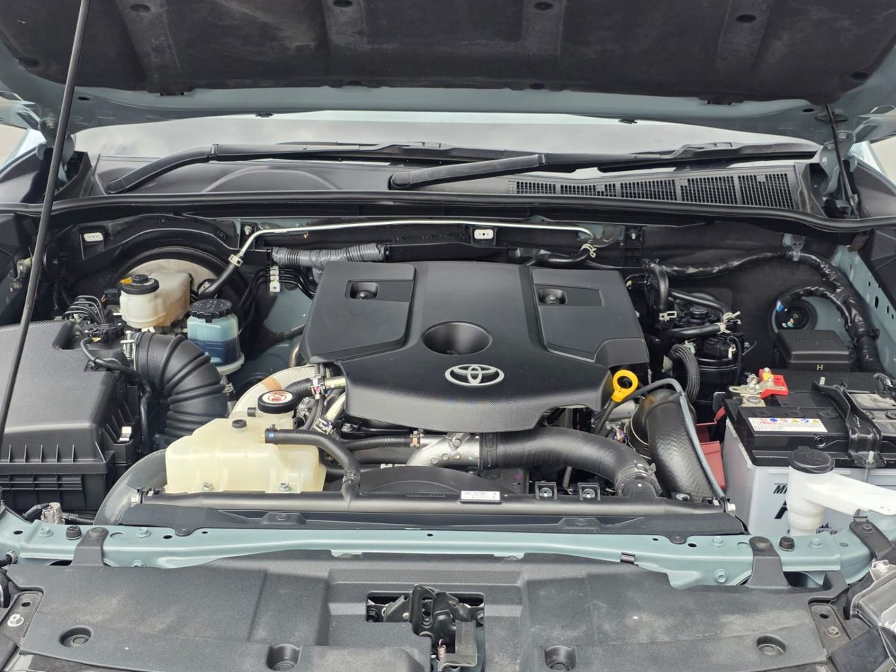 تويوتا هيلوكس RIGHT HAND VEHICLE ONLY FOR EXPORT FULL OPTION