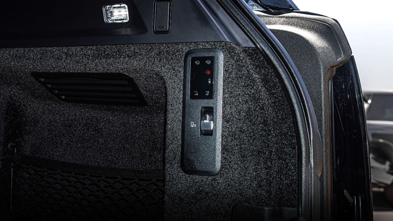 لاند روفر رينج روفر SV LWB P530