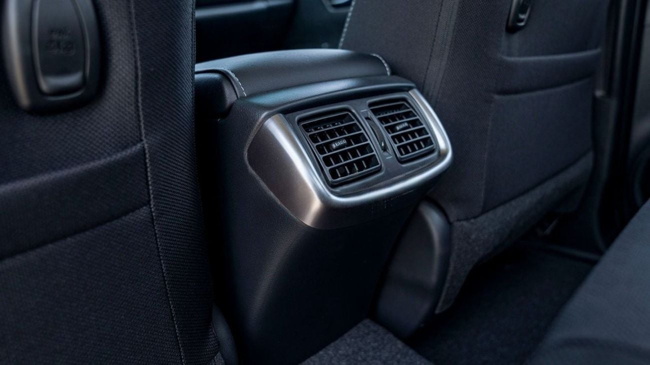 Toyota Hilux Toyota Hilux 2.4L Diesel AT Full Option 2025