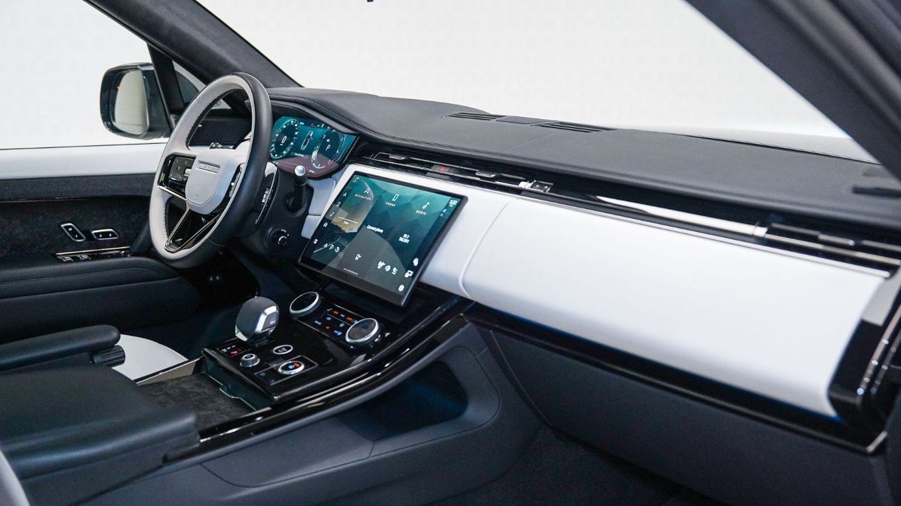 Land Rover Range Rover Sport Range Rover Sport P530 First Edition | AED 7,597 PM | Warranty March-2028 | GCC