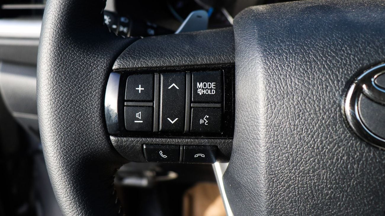 Toyota Fortuner ECTP2M005 - 2025 Toyota Fortuner 4.0L Petrol Auto 4wd Silver