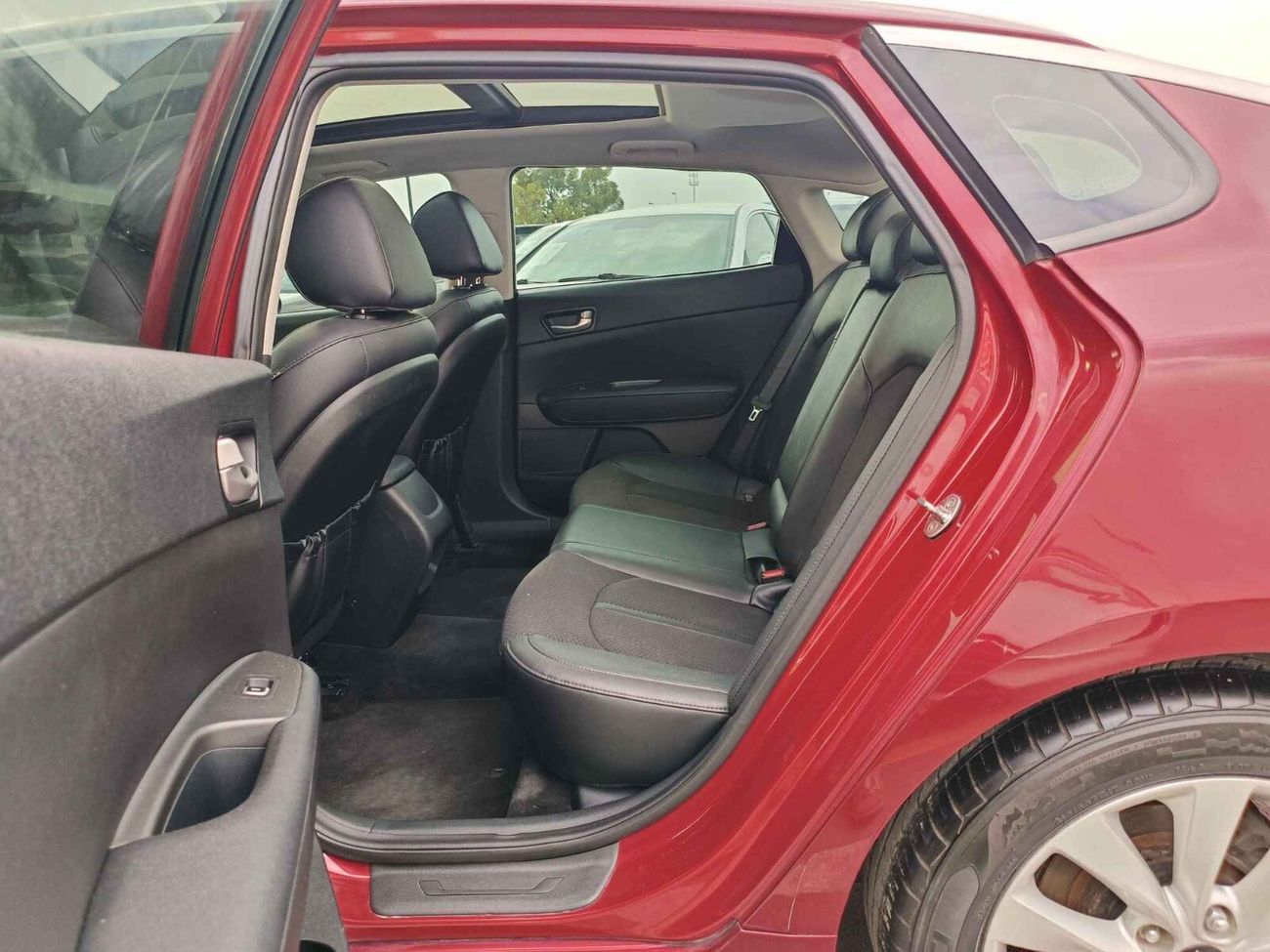 كيا أوبتيما / PANORAMIC LIMITED / FULL OPTION /EXPORT ONLY  LOT#41058