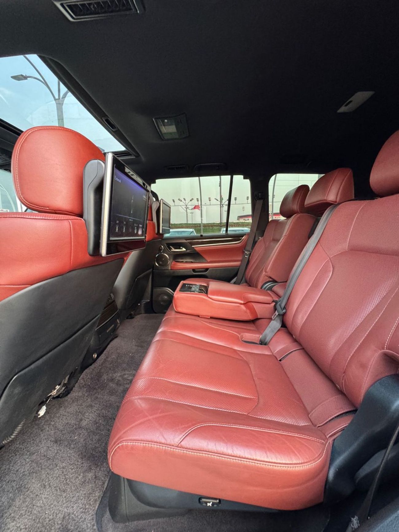 Lexus LX 570 Sport 5.7L