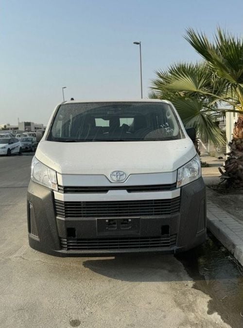 تويوتا هاياس Semi cargo 6 seat