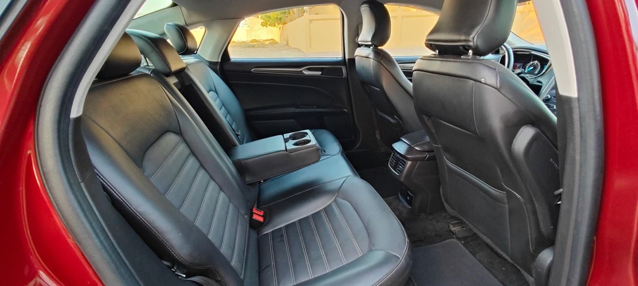 Ford Focus Fusion Plug-In Hybrid