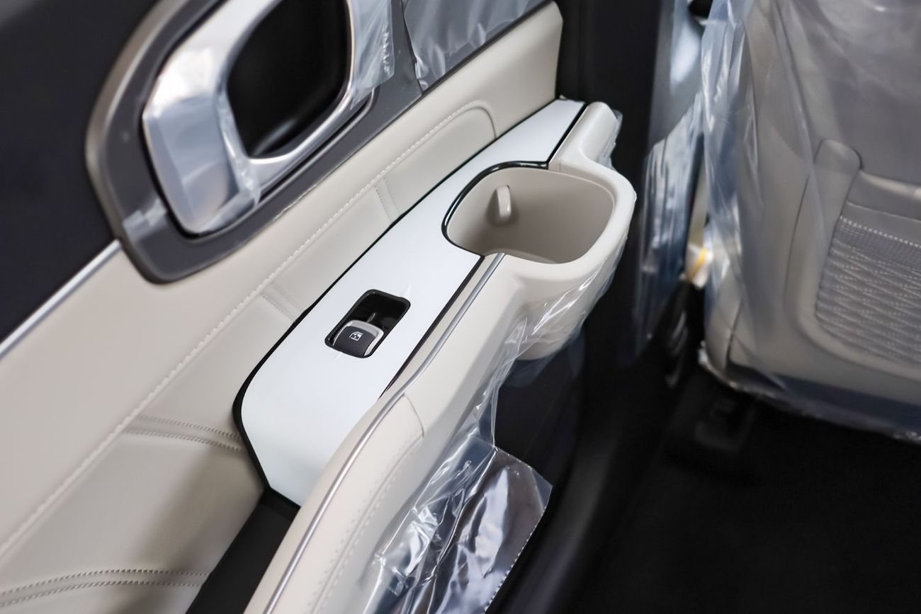 كيا سورينتو 4x4 | 2.5L Petrol 4 Cyl Automatic / Best Deals Available / Book now!