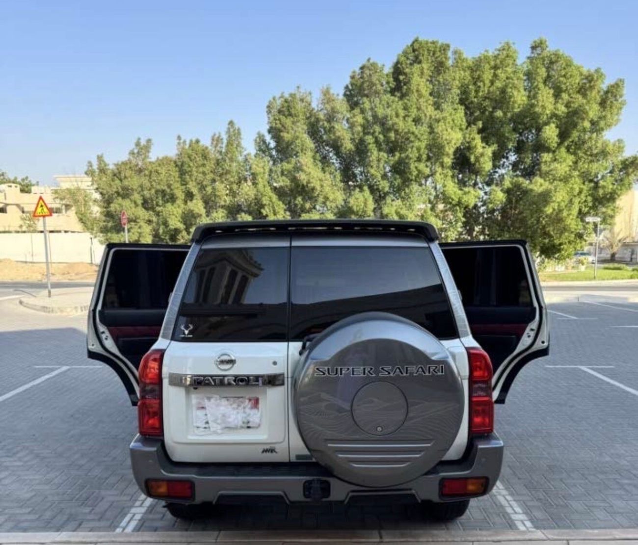 نيسان باترول سوبر سفاري