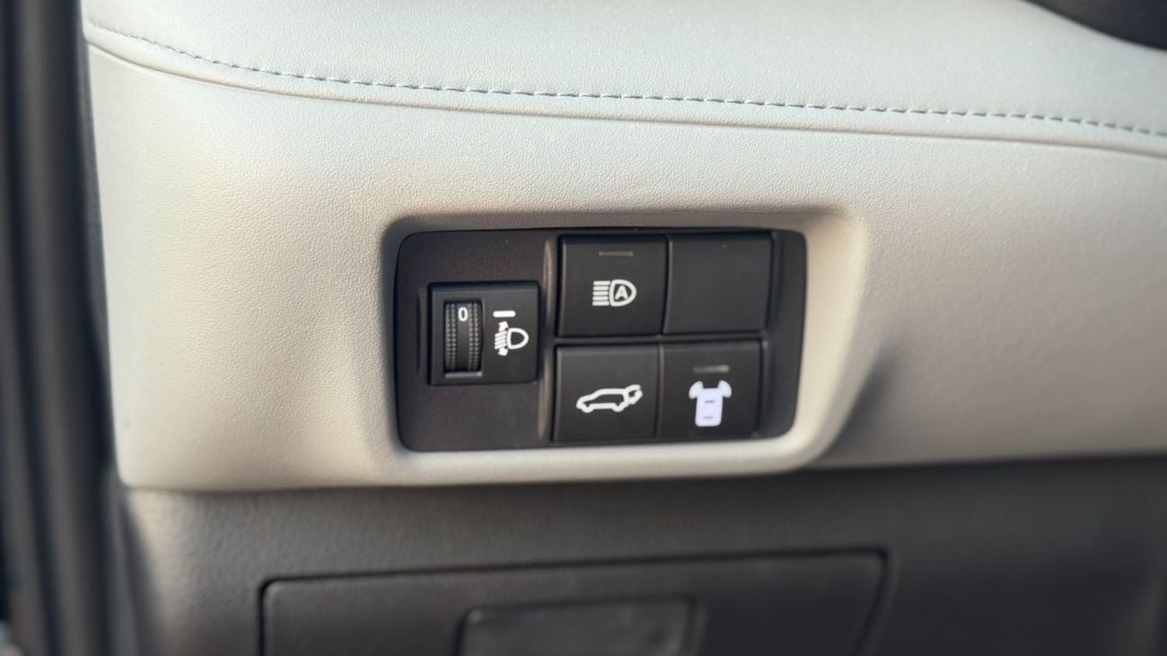 Toyota Highlander HIGHLANDER GLE HYBRID 2025 BLACK INSIDE WHITE