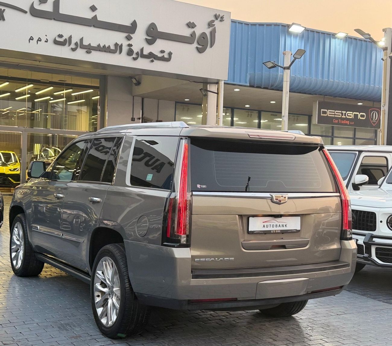 كاديلاك إسكالاد Premium 6.2L