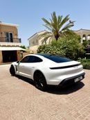 Porsche Taycan GTS