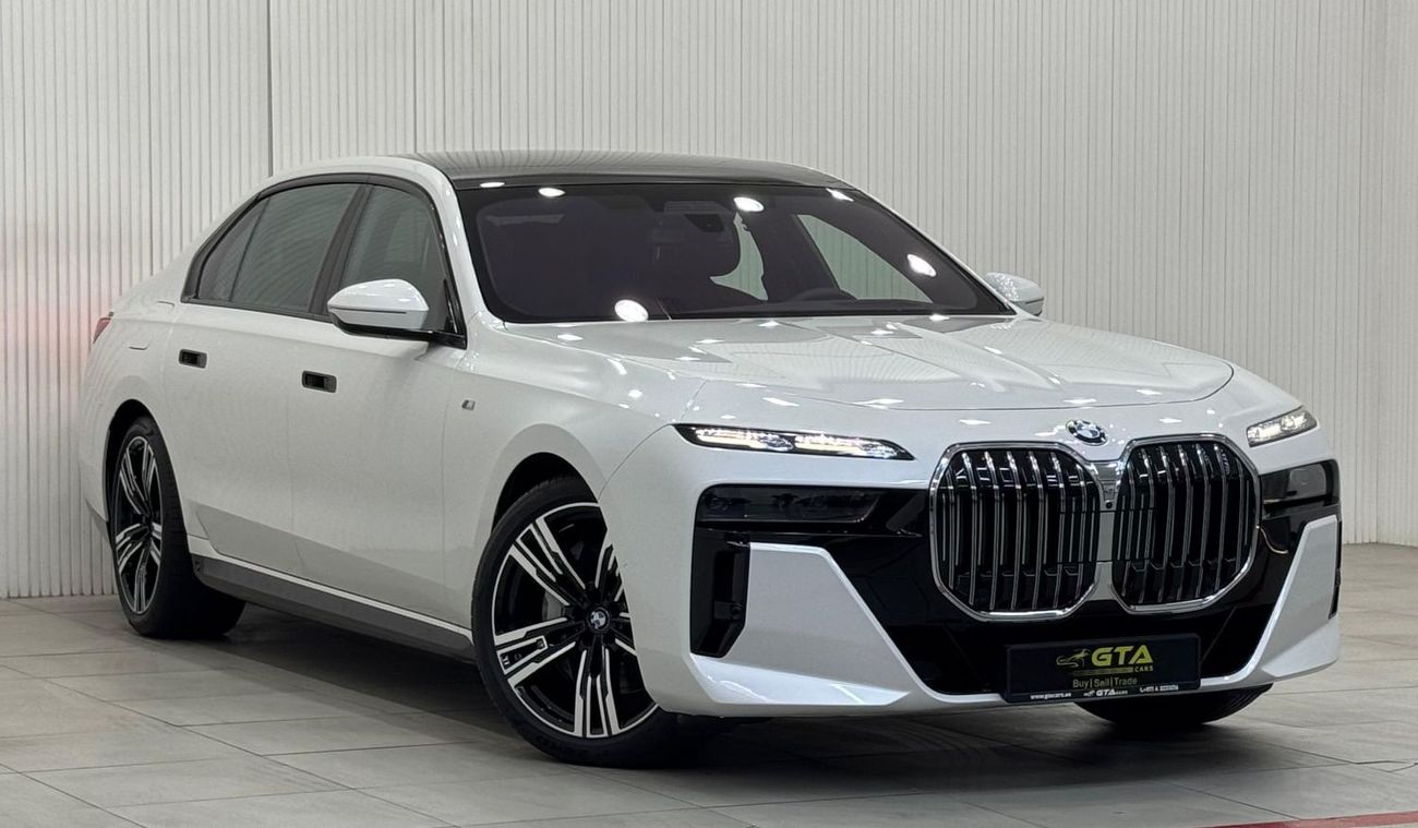 BMW 740Li M-Sport 2023 BMW 740i M-Sport, June 2028 BMW Warranty + Service Pack, Fully Loaded, Very Low Kms, GC