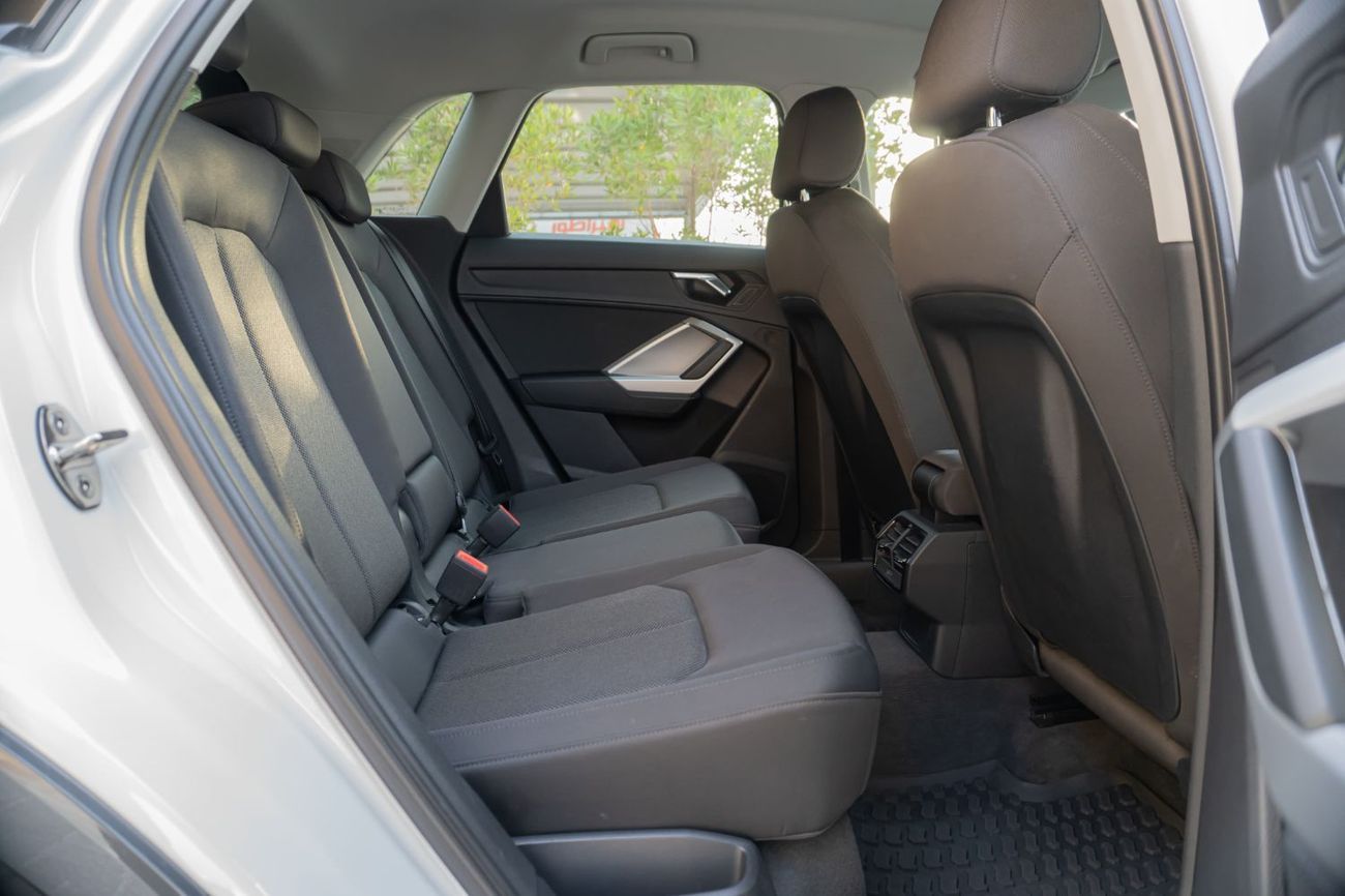 Audi Q3 40 TFSI quattro Advanced 2.0L