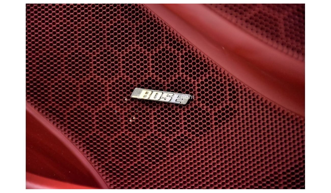 Porsche 911 AGENCY WARRANTY AVAILABLE! Porsche 911 Carrera ( 2015 Model ) GCC Specs