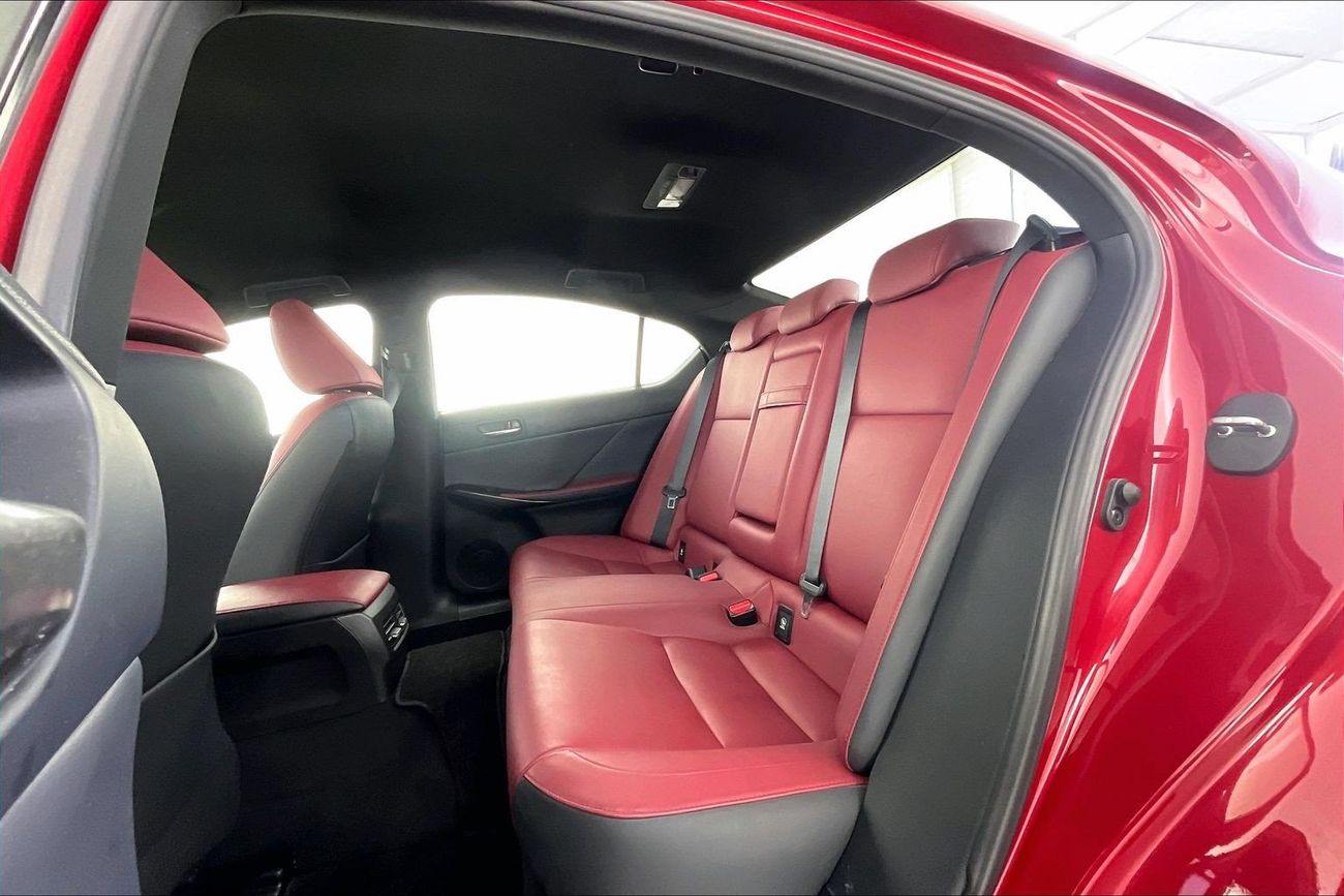 لكزس IS 300 Premier | شامل الضمان | 0 ﺪﻔﻋﺓ ﺃﻮﻟﻯ