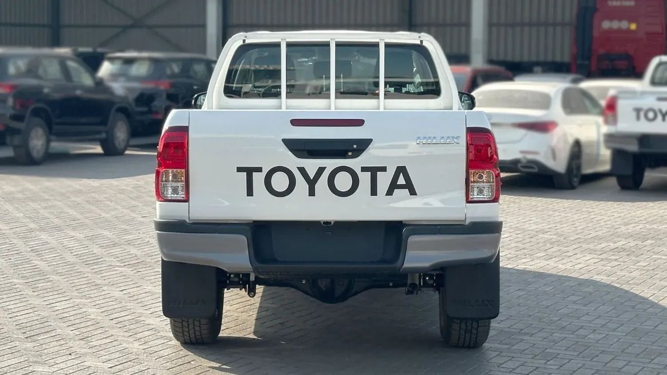تويوتا هيلوكس GL Toyota/HILUX P DC 4WD/2.7L STANDARD 5MT