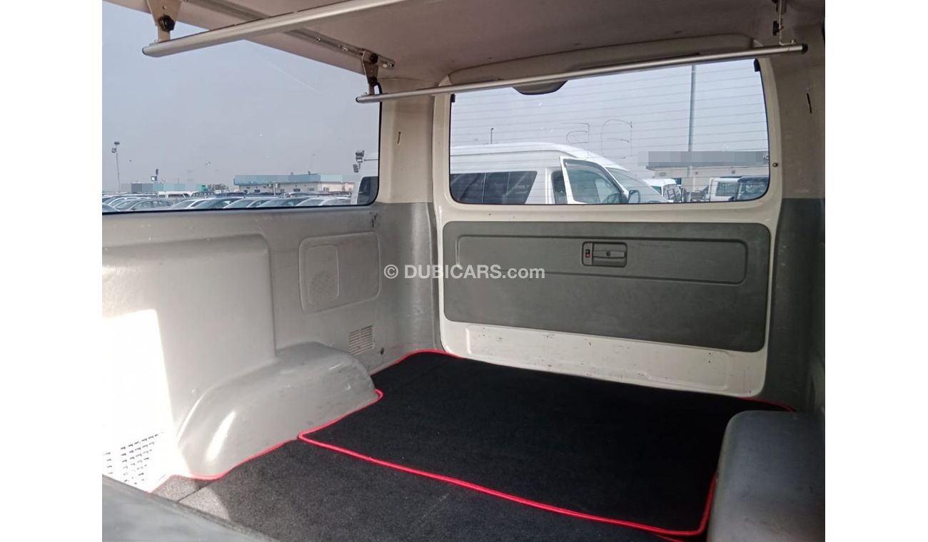 تويوتا هاياس TOYOTA HIACE VAN RIGHT HAND DRIVE(PM46703)