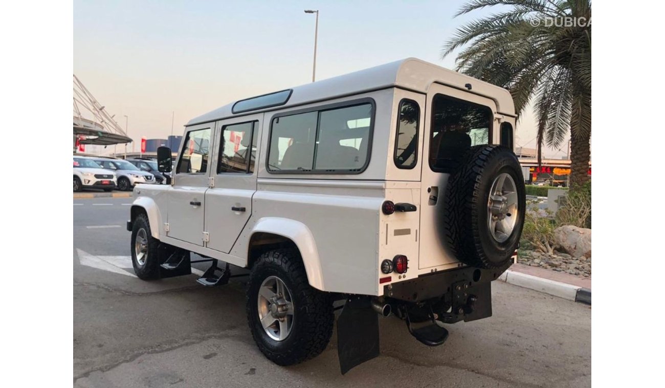 Land Rover Defender LIMITED OFFER FREE REGISTRATION - WARRANTY - GCC SPECS