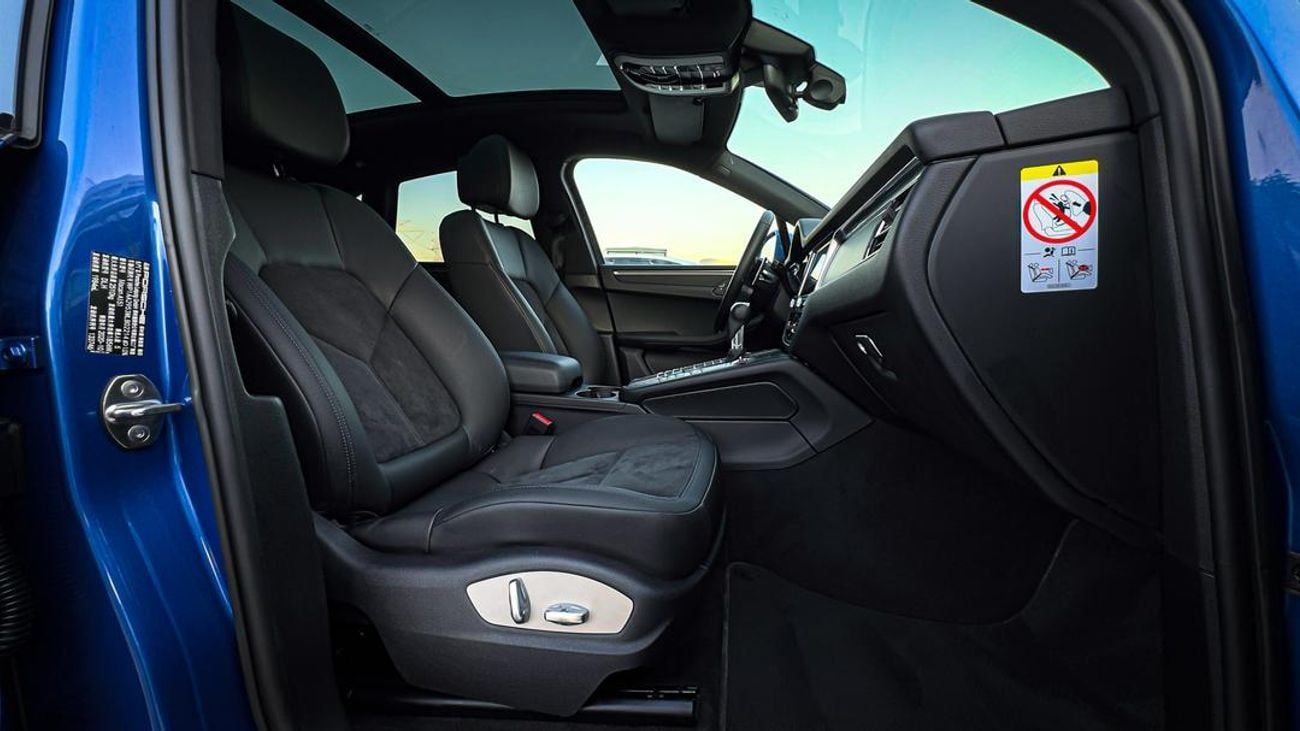 Porsche Macan Std 2.0L (260 HP) Std 2.0L - CLEAN TITLE