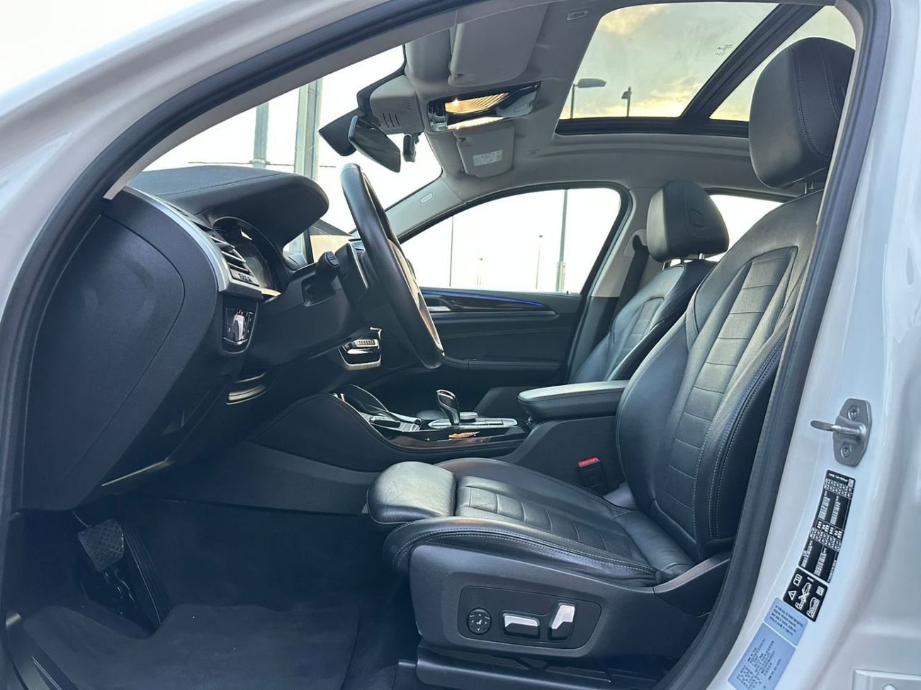 بي أم دبليو X4 BMW X4 TWIN POWER TURBO _Korean_2022_Excellent Condition _Full option