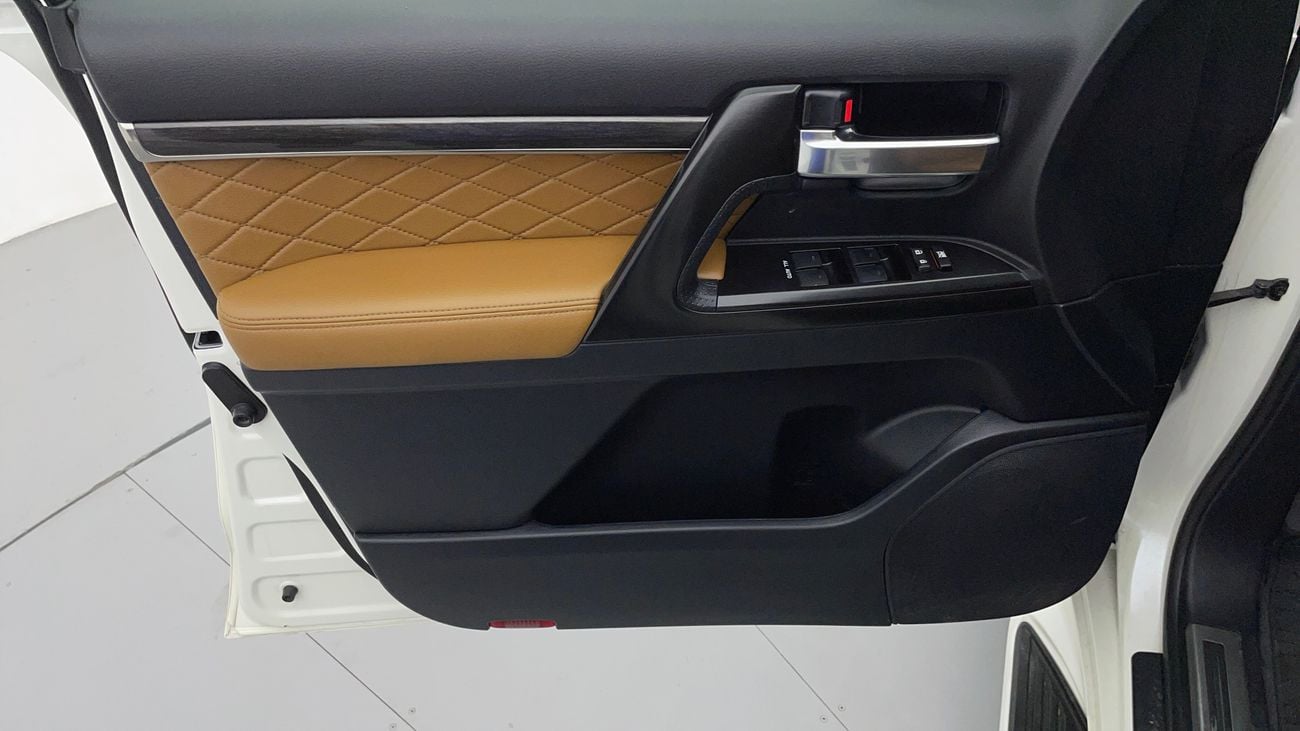 Toyota Land Cruiser GXR GT 4 | Zero Down Payment | Free Home Test Drive