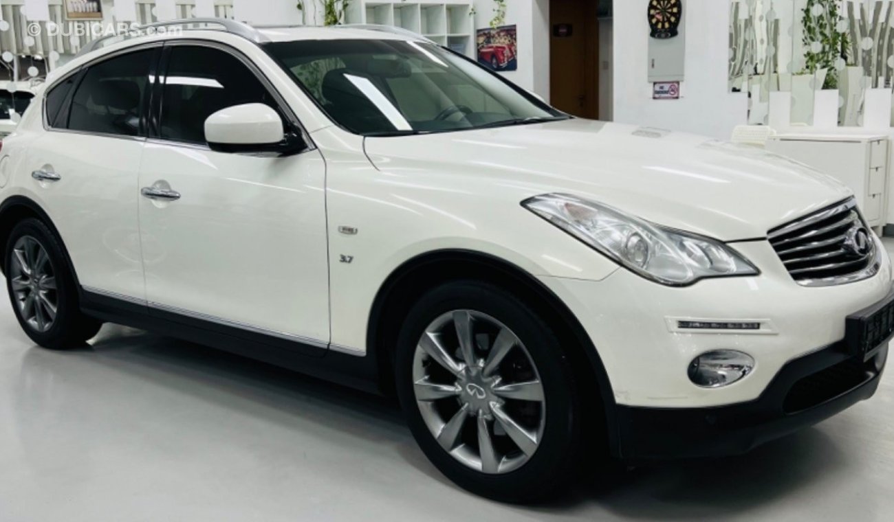 إنفينيتي QX50 GCC .. Perfect Condition .. Top Range .. V6