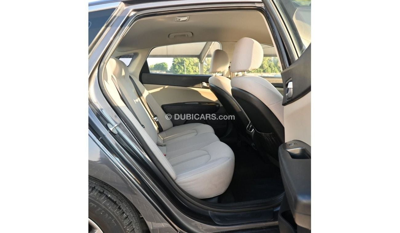 كيا أوبتيما 2019 خليجي بحالة ممتازة بدون حوادث