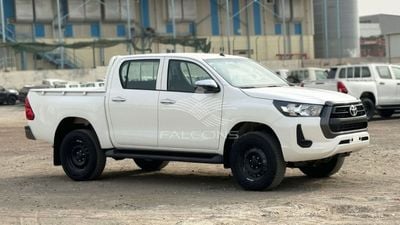 Toyota Hilux DLX Toyota/HILUX D DC 4WD/GUNG3 2.4L Turbo Comfort Power pack - Wide body MT