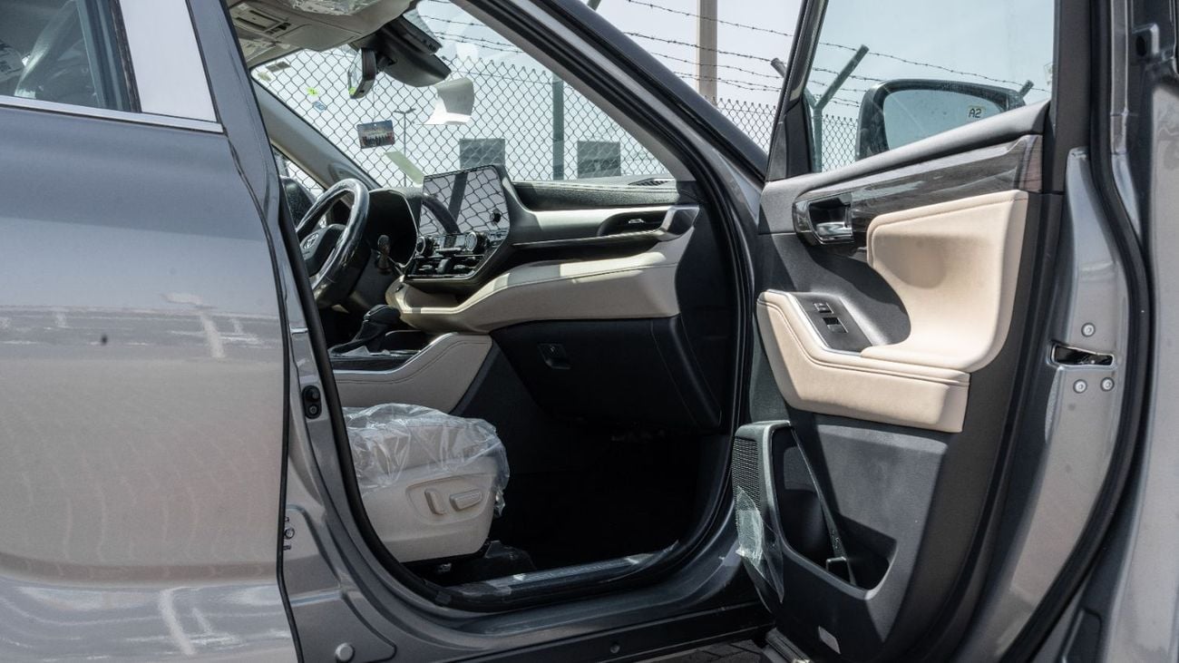 Toyota Highlander 2026 Toyota Highlander Limited 2.5L AT Hybrid (Gray-Beige)
